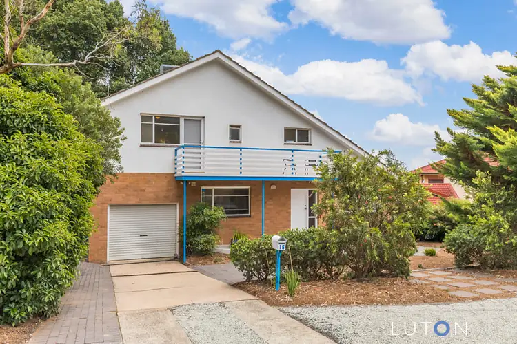 16 Richards Street, Hackett ACT 2602