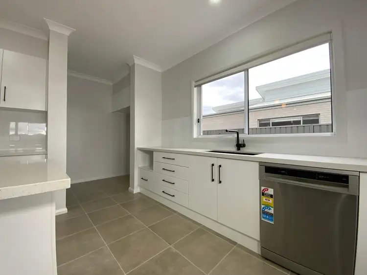 Sixth view of Homely house listing, 8 Maher Circuit, Griffith NSW 2680