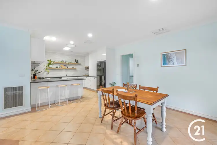 Third view of Homely house listing, 2/1 Elizabeth Street, Echuca VIC 3564