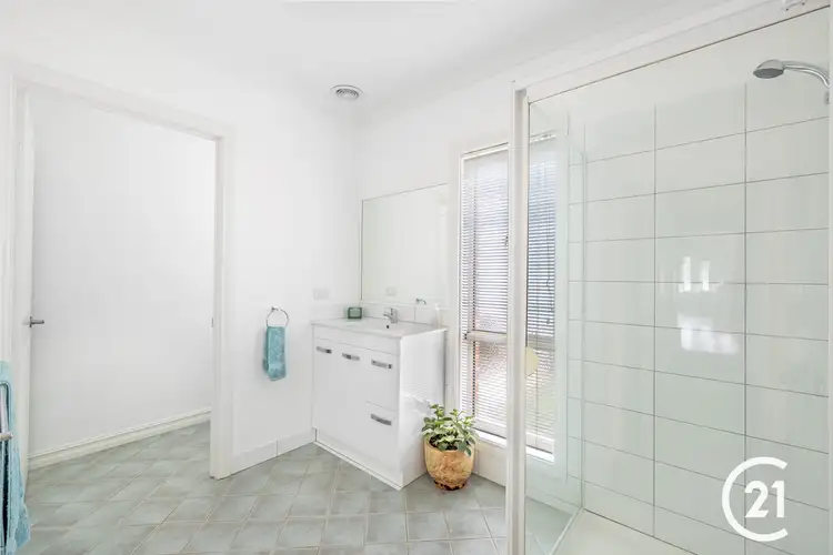 Sixth view of Homely house listing, 2/1 Elizabeth Street, Echuca VIC 3564