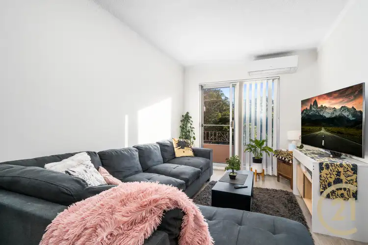 Main view of Homely unit listing, 6/3 Hart Street, Warwick Farm NSW 2170