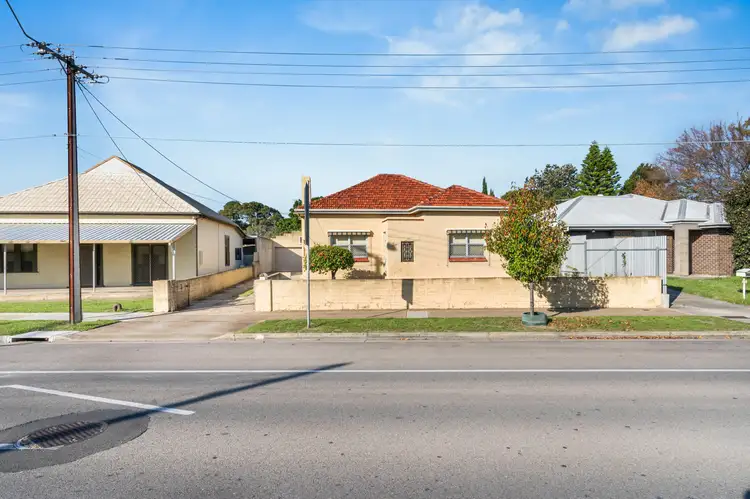 Second view of Homely house listing, 10 Swan Terrace, Ethelton SA 5015