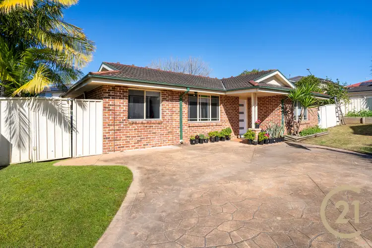 16 Triabunna Avenue, West Hoxton NSW 2171