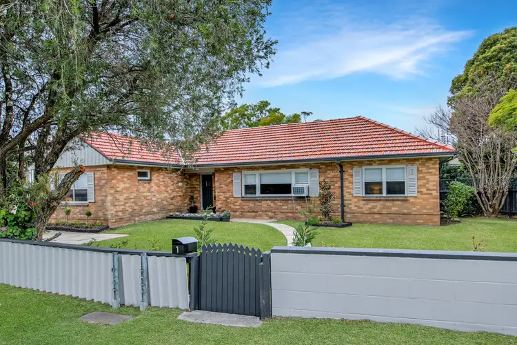 1 Howell Street