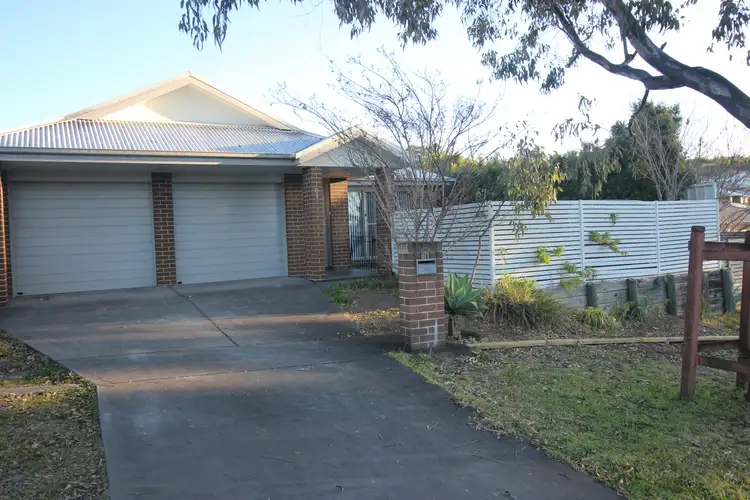 61 Dalmeny Drive, Macquarie Hills NSW 2285