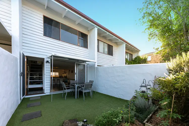 Main view of Homely unit listing, 2/44 Lawrence Street, Mooloolaba QLD 4557