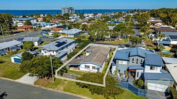 Second view of Homely semi-detached listing, 4 Dan Street, Clontarf QLD 4019