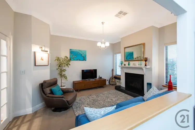 Fifth view of Homely house listing, 2 Cuprea View, Halls Head WA 6210