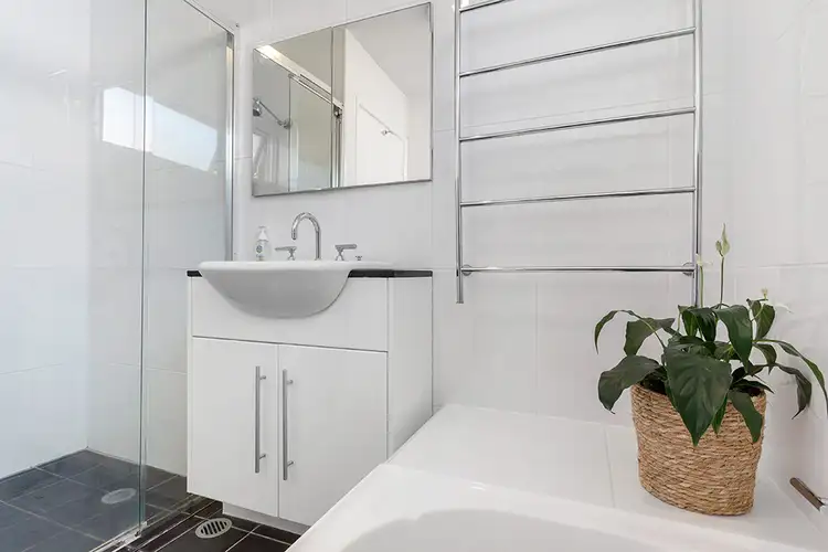 Sixth view of Homely townhouse listing, 4/1A Fernhurst Avenue, Cremorne NSW 2090