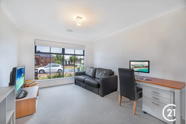Second view of Homely house listing, 1 Parkes Court, Echuca VIC 3564