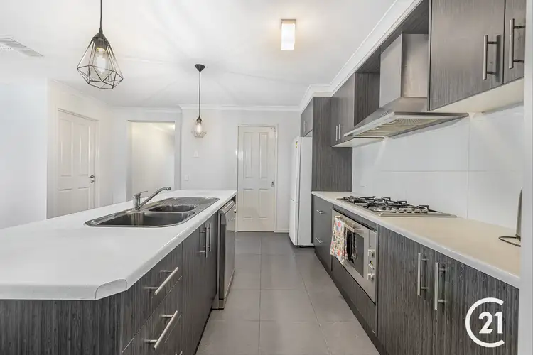 Fourth view of Homely house listing, 1 Parkes Court, Echuca VIC 3564