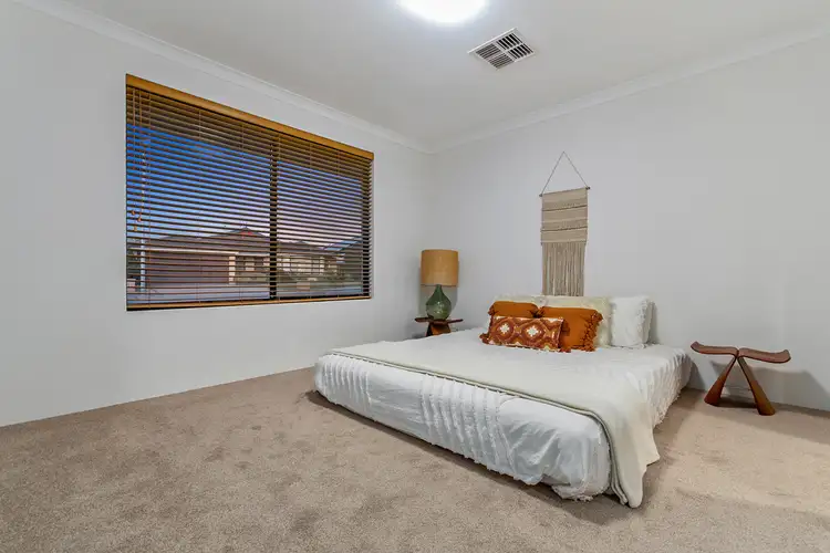 Sixth view of Homely house listing, 18 Glomach Circuit, Kinross WA 6028