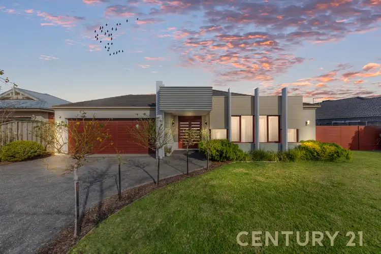 112 Livingstone Boulevard, Pakenham VIC 3810