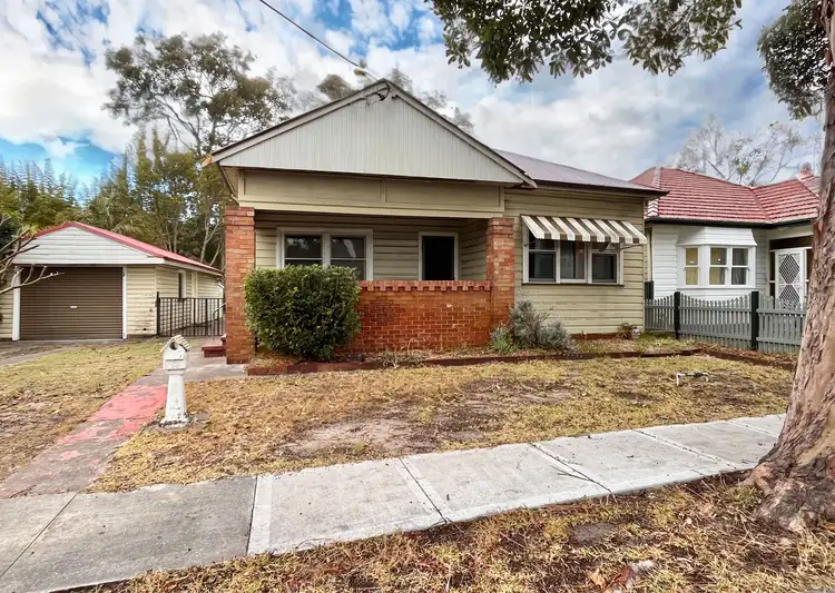 3 Baird Street