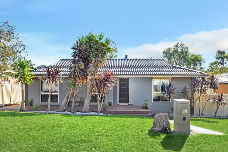10 Sauternes Place, Eschol Park NSW 2558