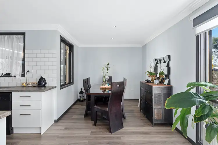 Fifth view of Homely house listing, 10 Sauternes Place, Eschol Park NSW 2558