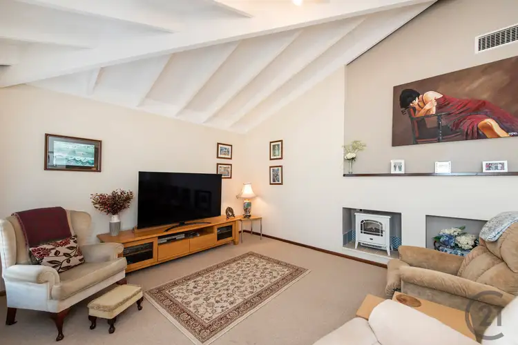 34 Arundel Drive, Halls Head WA 6210