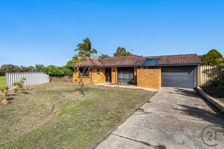 11 Boronia Close, Halls Head WA 6210