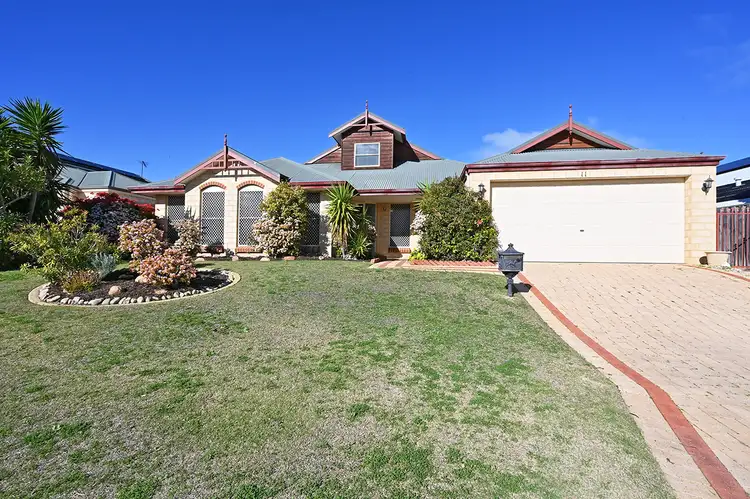 11 Dartmouth Circle, Quinns Rocks WA 6030