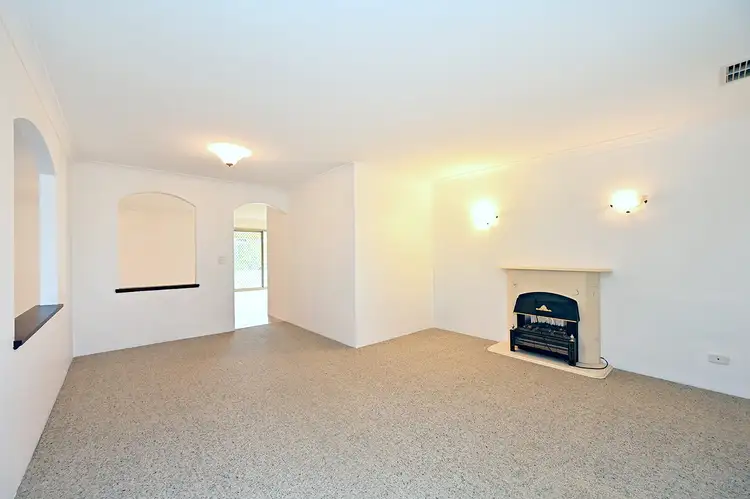 Fourth view of Homely house listing, 11 Dartmouth Circle, Quinns Rocks WA 6030