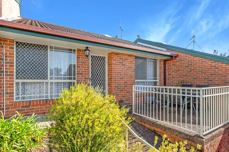 Second view of Homely villa listing, 3/29-33 Wilsons Road, Mount Hutton NSW 2290
