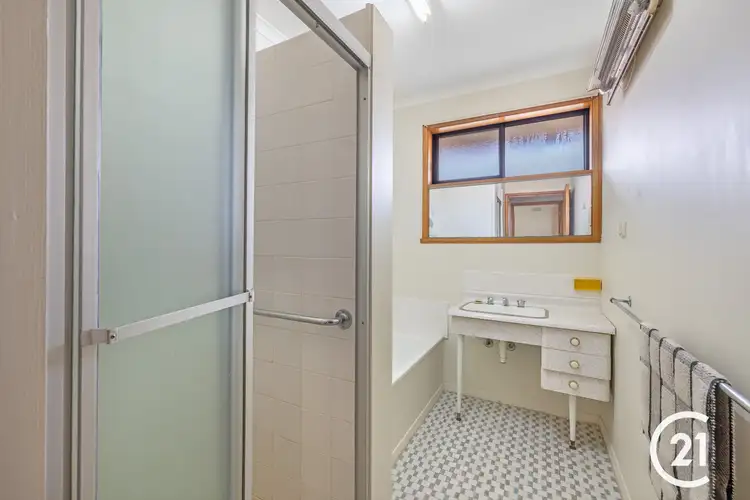 Sixth view of Homely house listing, 33 Mckenzie Street, Echuca VIC 3564