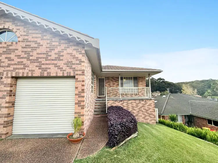 2/12 Herd Street, Mount Hutton NSW 2290