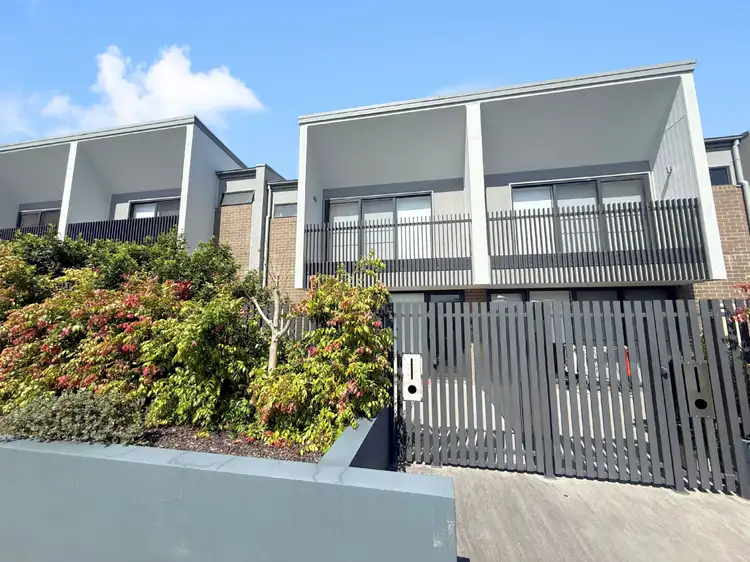 Second view of Homely townhouse listing, 8 Alight Circuit, Cameron Park NSW 2285