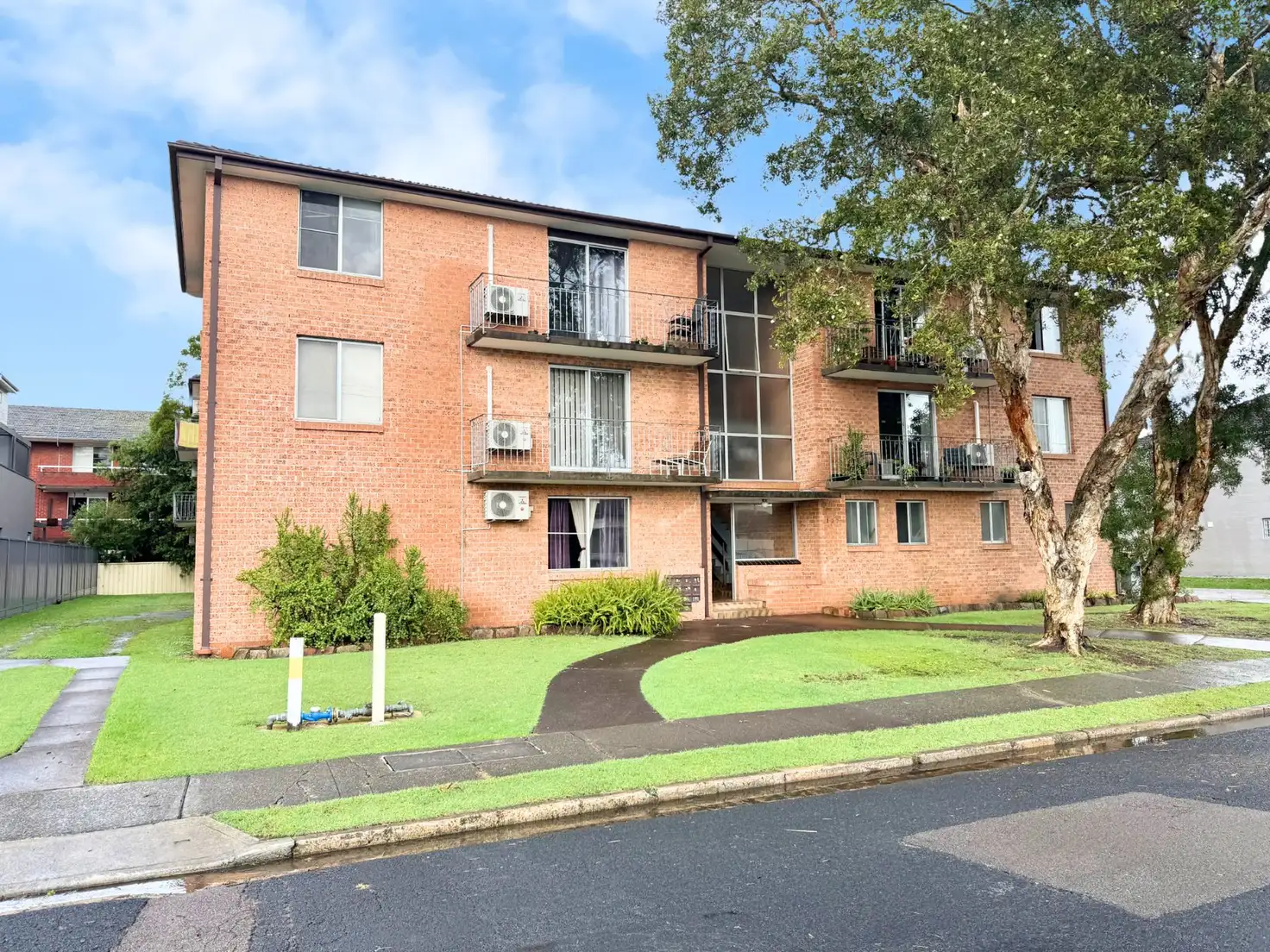 Main view of Homely unit listing, 2/127 Victoria Street, Adamstown NSW 2289