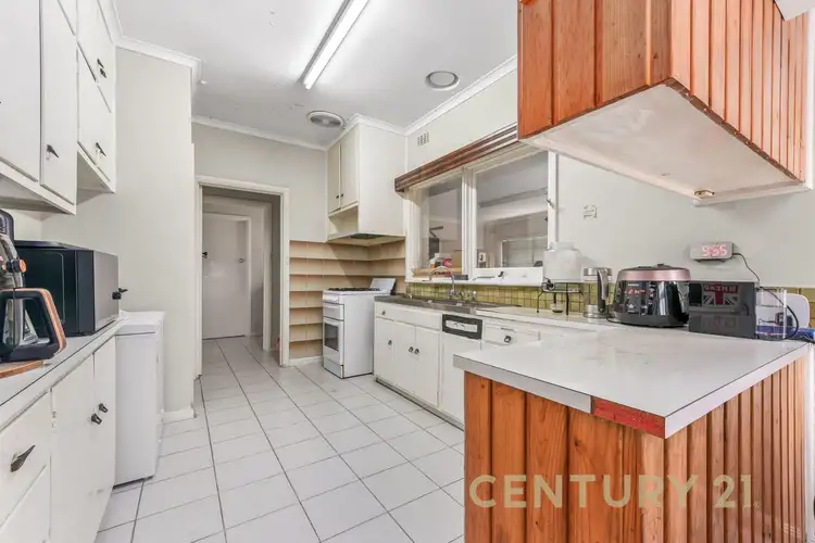 Fifth view of Homely house listing, 9 Michael Court, Springvale VIC 3171