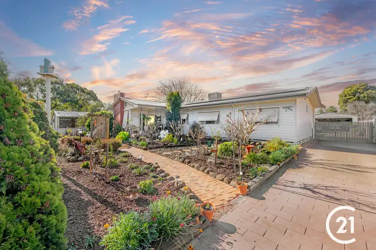1 Victoria Street, Rochester VIC 3561