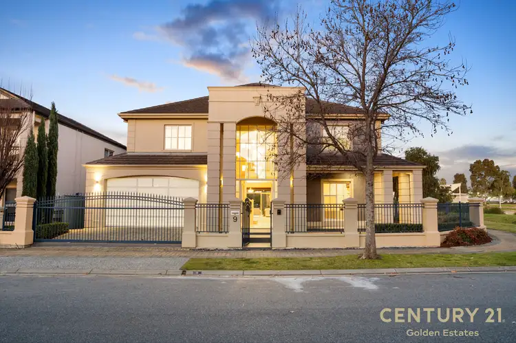 9 Mckinlay Court, Mawson Lakes SA 5095
