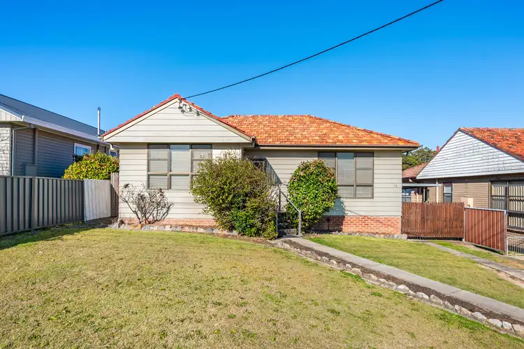 16 Park Street, Charlestown NSW 2290