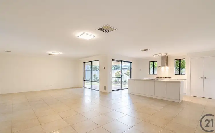 Fourth view of Homely house listing, 3 St Cloud Link, Meadow Springs WA 6210
