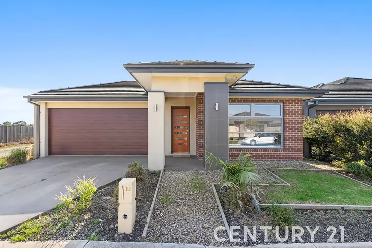 10 Colson Way, Berwick VIC 3806