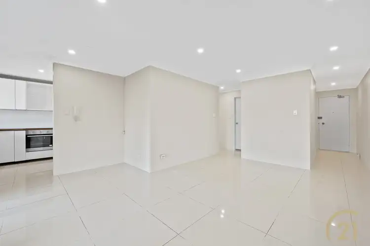 Third view of Homely unit listing, 10/181-185 Sandal Crescent, Carramar NSW 2163