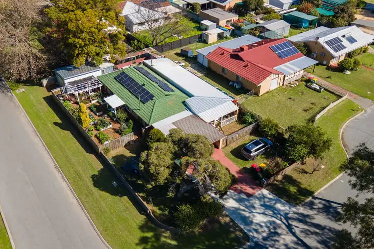1 Elatine Place, Pinjarra WA 6208