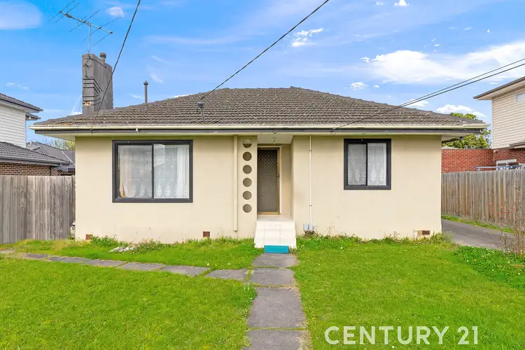 1/18 Hughes Crescent, Dandenong North VIC 3175