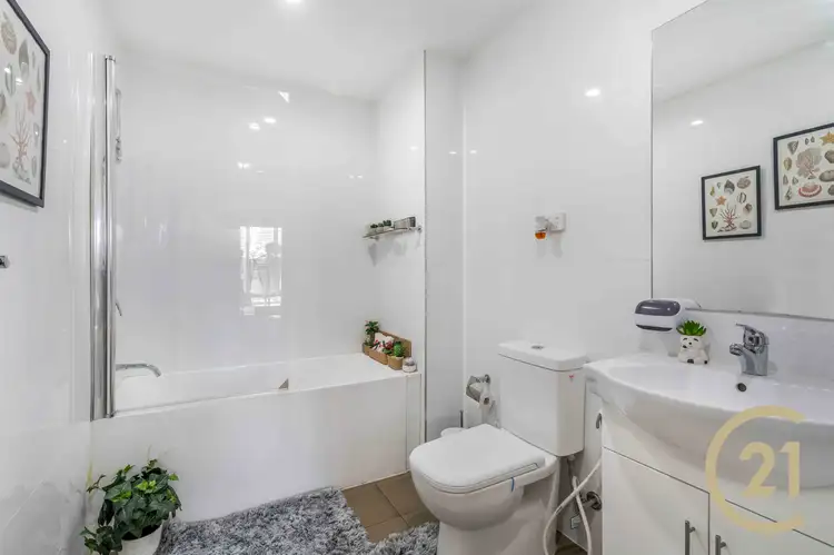 Sixth view of Homely apartment listing, 9/1 Browne Parade, Warwick Farm NSW 2170