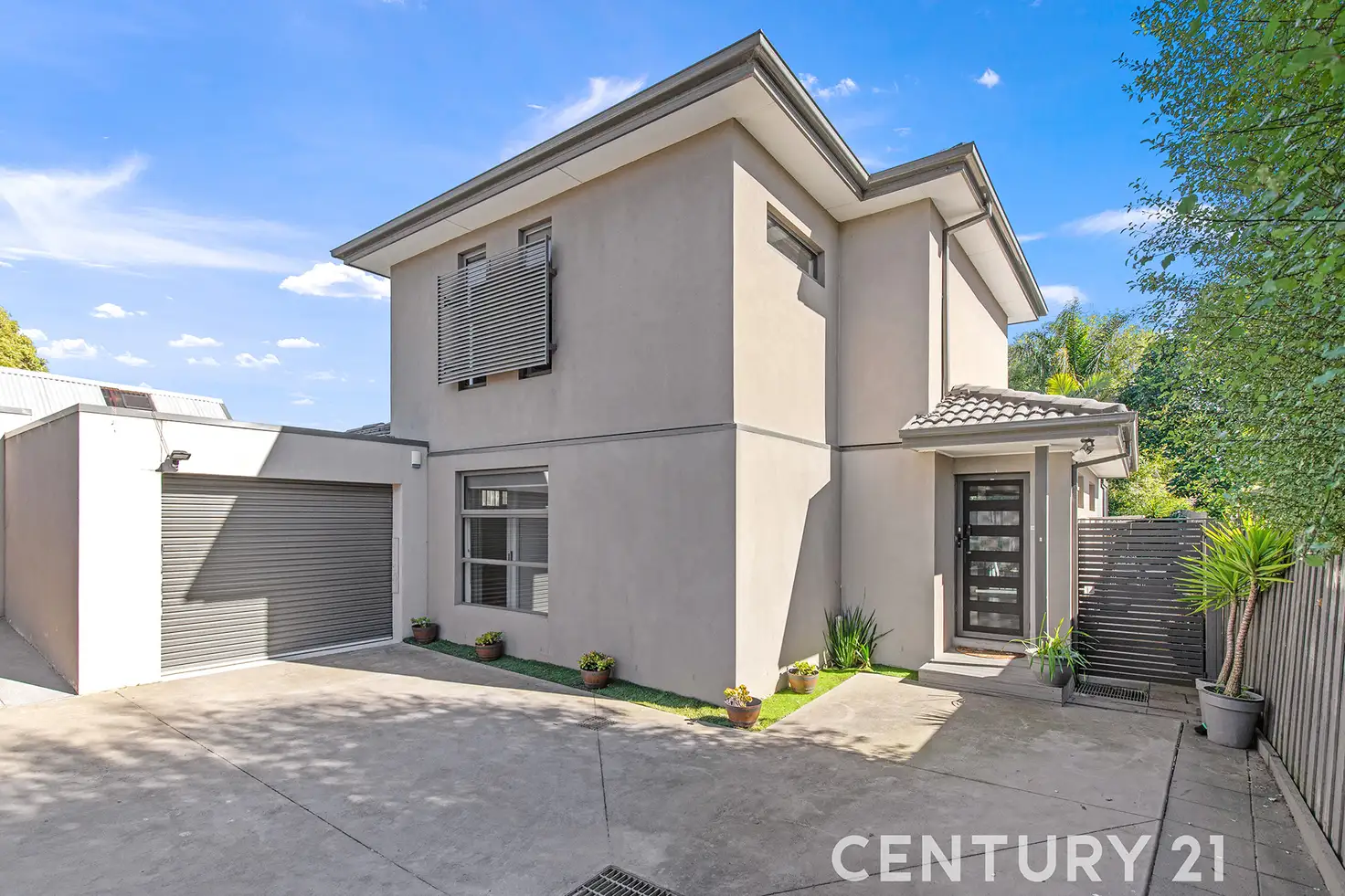 Main view of Homely townhouse listing, 2/7 Eggleton Rise, Rowville VIC 3178