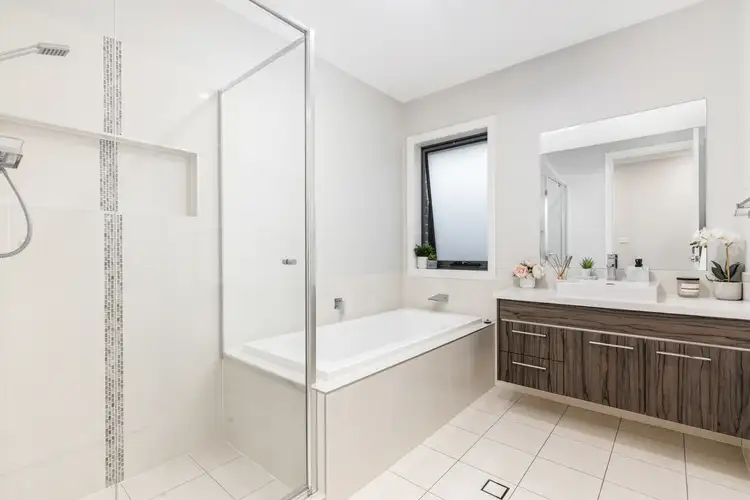 Sixth view of Homely house listing, 17 Sugarloaf Crescent, Colebee NSW 2761