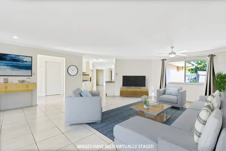 6 Bunya Pine Place, Woombye QLD 4559