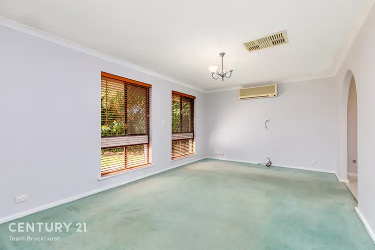 Sixth view of Homely house listing, 2 Harpenden Street, Huntingdale WA 6110