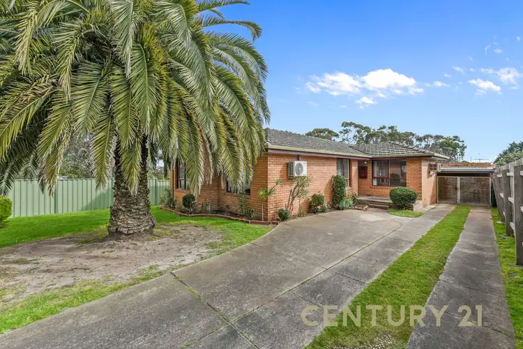 11 Londrew Avenue, Springvale South VIC 3172
