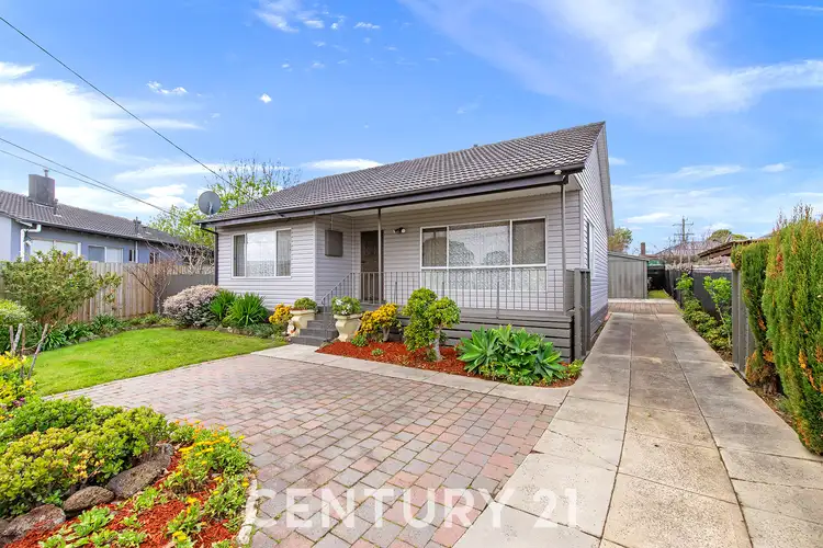 32 Pittosporum Grove, Doveton VIC 3177