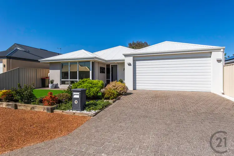 25 Coopers Mill Way, Ravenswood WA 6208