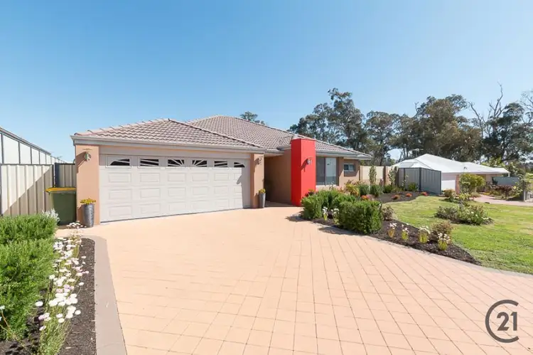 4 Newbridge Street, Meadow Springs WA 6210