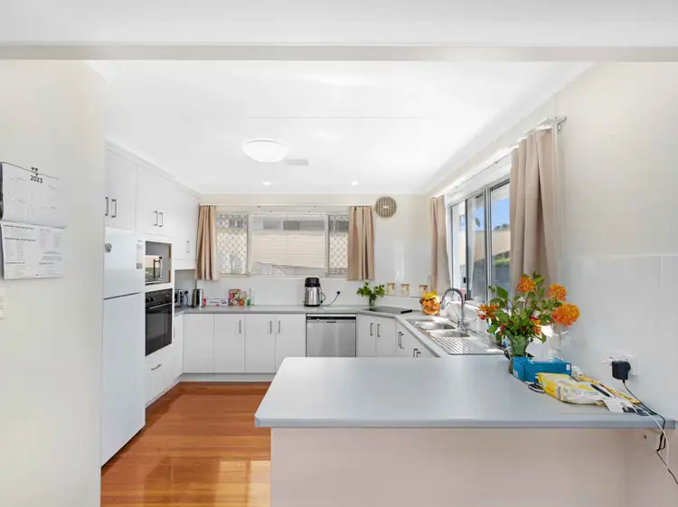 Fifth view of Homely house listing, 196 Esplanade, Point Vernon QLD 4655