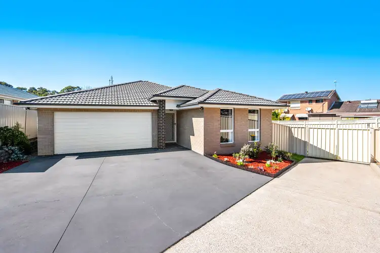 11 Sparsholt Street, Tenambit NSW 2323