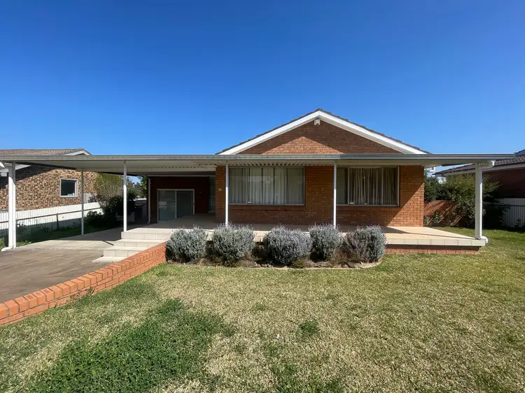 20 Belah Street, Forbes NSW 2871